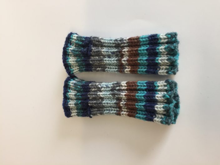 kleine Pulswärmer gestrickt Handarbeitseckle