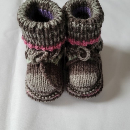 Babyschuhe Booties, handgestrickt, gestrickte Babyschuhe, Handarbeitseckle