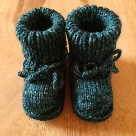 Babyschuhe Booties, handgestrickt, gestrickte Babyschuhe, Handarbeitseckle