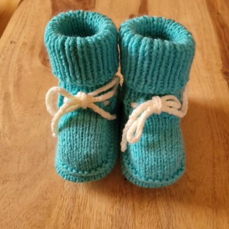 Babyschuhe Booties, handgestrickt, gestrickte Babyschuhe, Handarbeitseckle